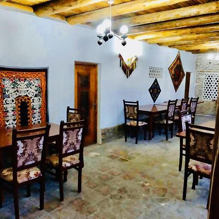 Ohun Caravan Sarai 18Th Century Old Hause Historical Unesco Heritage List 1 Minutes To Bukhara Old Town Square Est-Since 1826 For Walk In Guest Parking, Cozy Room, Best Location And Strong Wifi Exterior photo