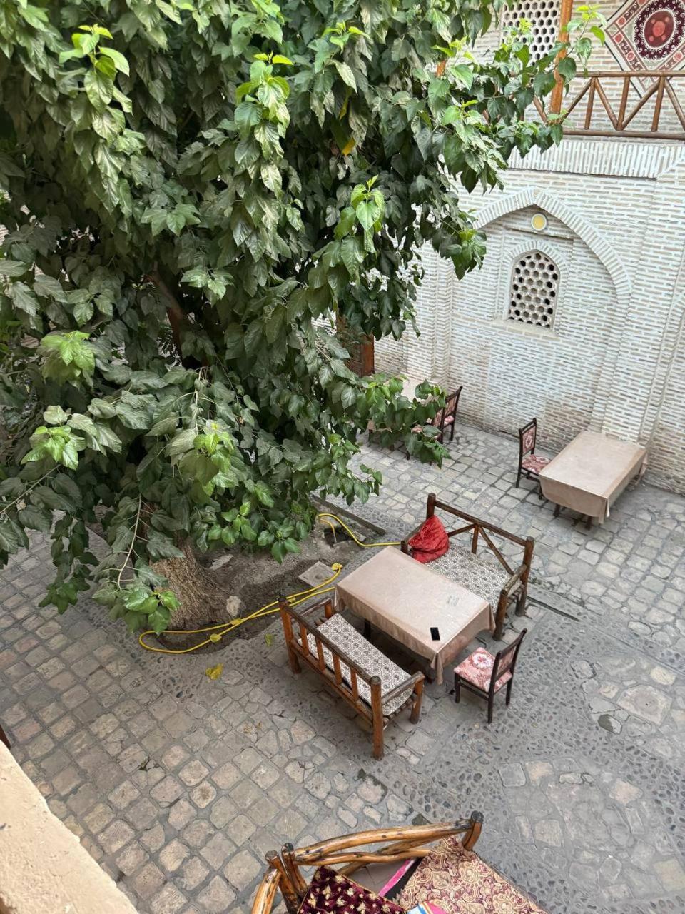 Ohun Caravan Sarai 18Th Century Old Hause Historical Unesco Heritage List 1 Minutes To Bukhara Old Town Square Est-Since 1826 For Walk In Guest Parking, Cozy Room, Best Location And Strong Wifi Exterior photo