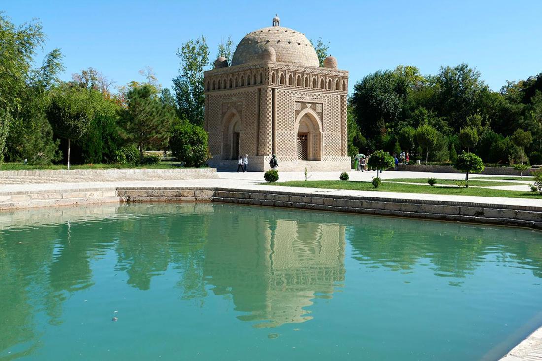 Ohun Caravan Sarai 18Th Century Old Hause Historical Unesco Heritage List 1 Minutes To Bukhara Old Town Square Est-Since 1826 For Walk In Guest Parking, Cozy Room, Best Location And Strong Wifi Exterior photo