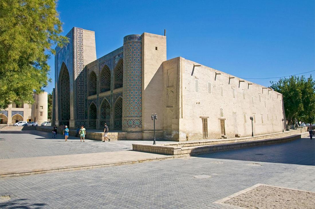 Ohun Caravan Sarai 18Th Century Old Hause Historical Unesco Heritage List 1 Minutes To Bukhara Old Town Square Est-Since 1826 For Walk In Guest Parking, Cozy Room, Best Location And Strong Wifi Exterior photo