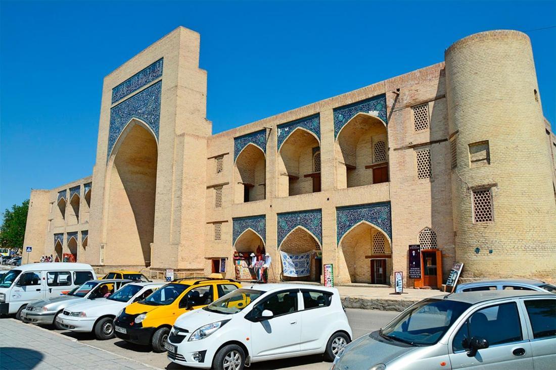Ohun Caravan Sarai 18Th Century Old Hause Historical Unesco Heritage List 1 Minutes To Bukhara Old Town Square Est-Since 1826 For Walk In Guest Parking, Cozy Room, Best Location And Strong Wifi Exterior photo